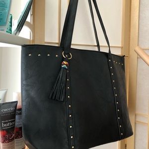 Vegan leather studded bag w/tassel and feet